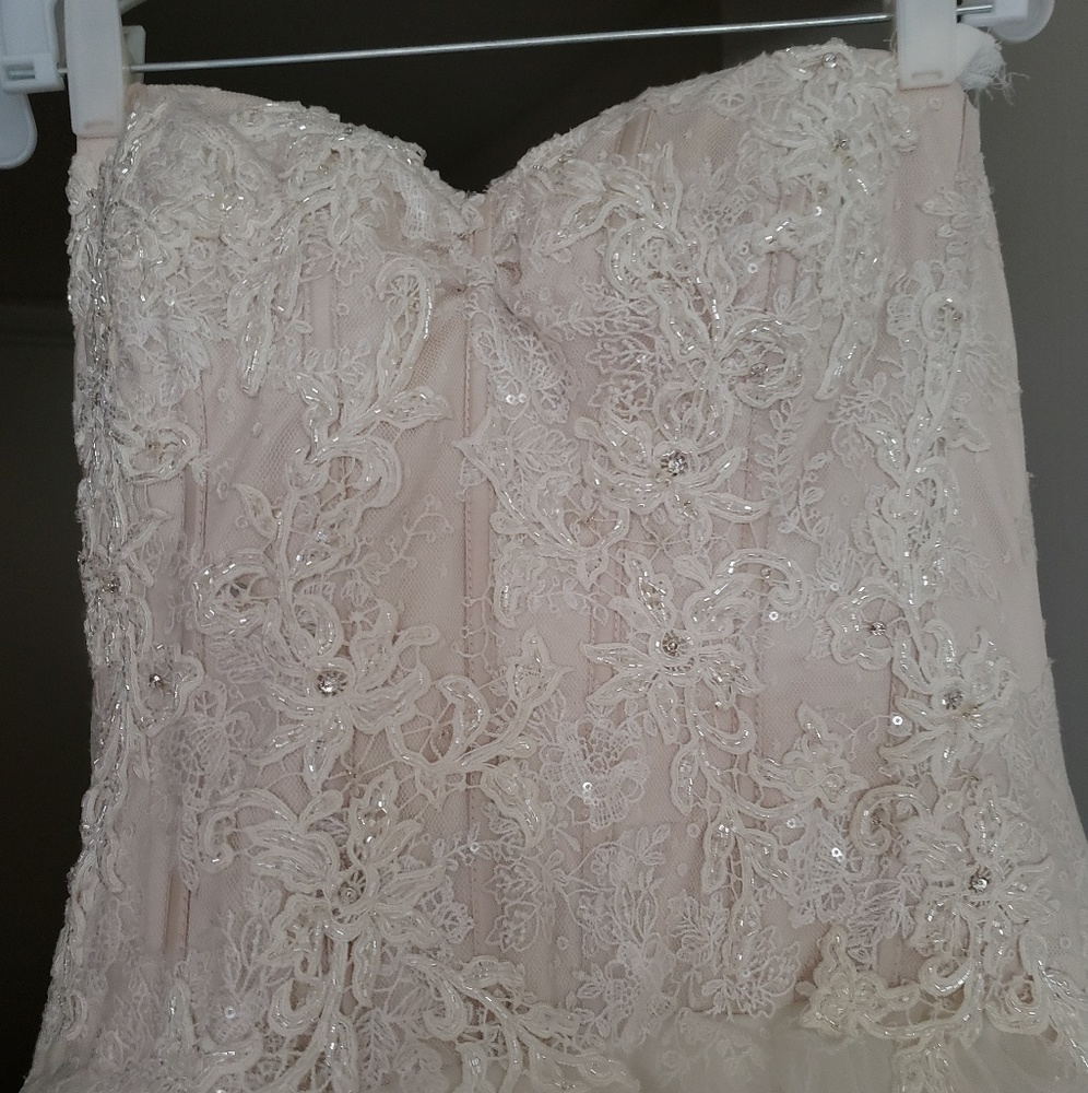 Wedding Dress - Picture 2 of 6
